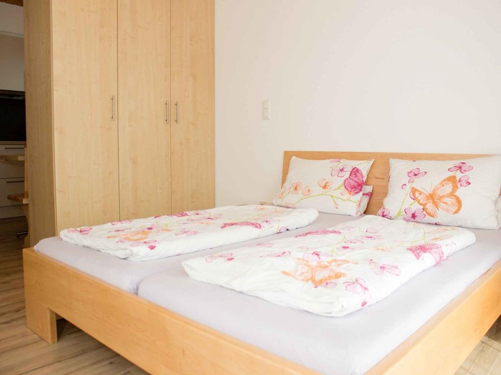 Ferienwohnung Aichem ราดอล์ฟเซลล์ อัม โบเดนซี ภายนอก รูปภาพ