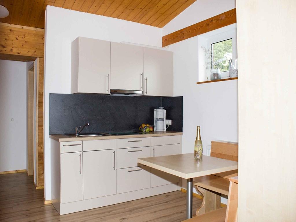 Ferienwohnung Aichem ราดอล์ฟเซลล์ อัม โบเดนซี ภายนอก รูปภาพ