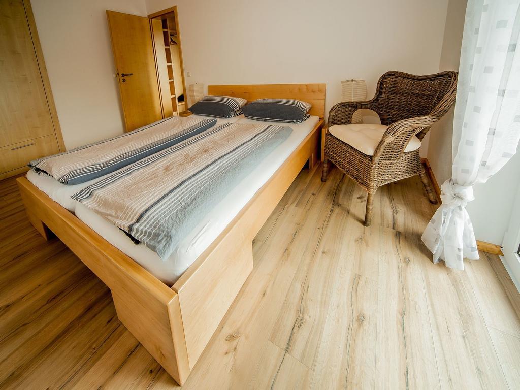 Ferienwohnung Aichem ราดอล์ฟเซลล์ อัม โบเดนซี ภายนอก รูปภาพ