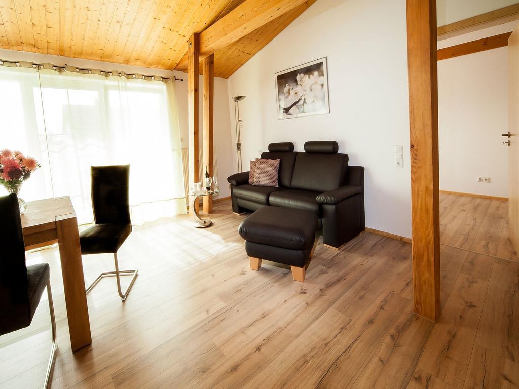 Ferienwohnung Aichem ราดอล์ฟเซลล์ อัม โบเดนซี ภายนอก รูปภาพ