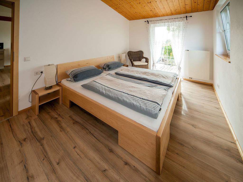 Ferienwohnung Aichem ราดอล์ฟเซลล์ อัม โบเดนซี ภายนอก รูปภาพ
